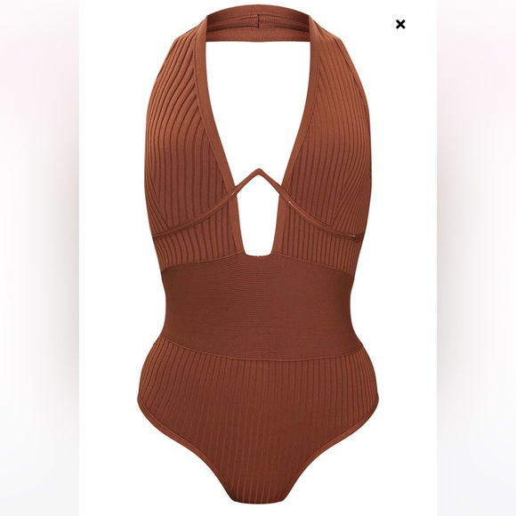 PrettyLittleThing NWT! Chocolate Bandage Rib V-Wire Halterneck Bodysuit - Picture 7 of 8